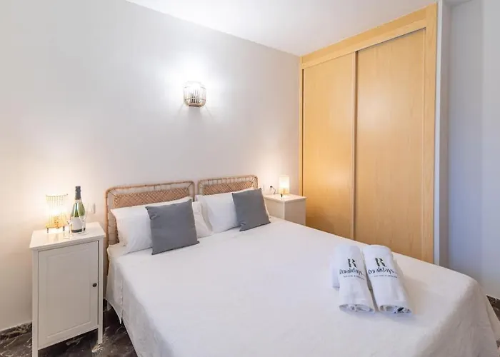 Cozy Close To The + Free Parking * Fuengirola