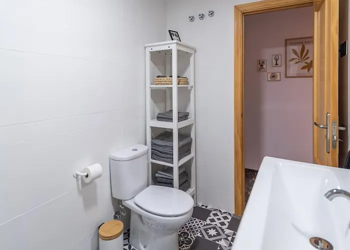 Cozy Close To The + Free Parking Apartament Fuengirola