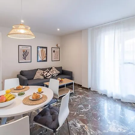 Cozy Close To The + Free Parking Fuengirola