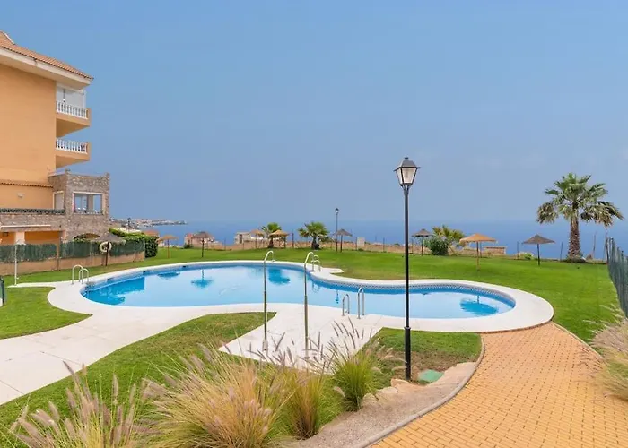 Cozy Close To The + Free Parking * Fuengirola